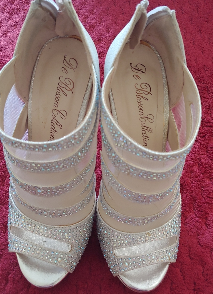 Rhinestone Studded Silver 5.5 Heels Club - Picture 3 of 5
